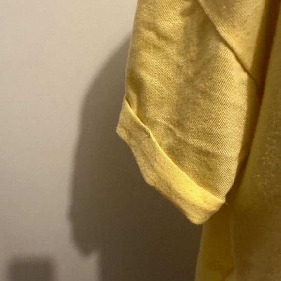 American custom graphic T-shirt, yellow with black print. SZ L EUC cuffed sleeve - Picture 3 of 4